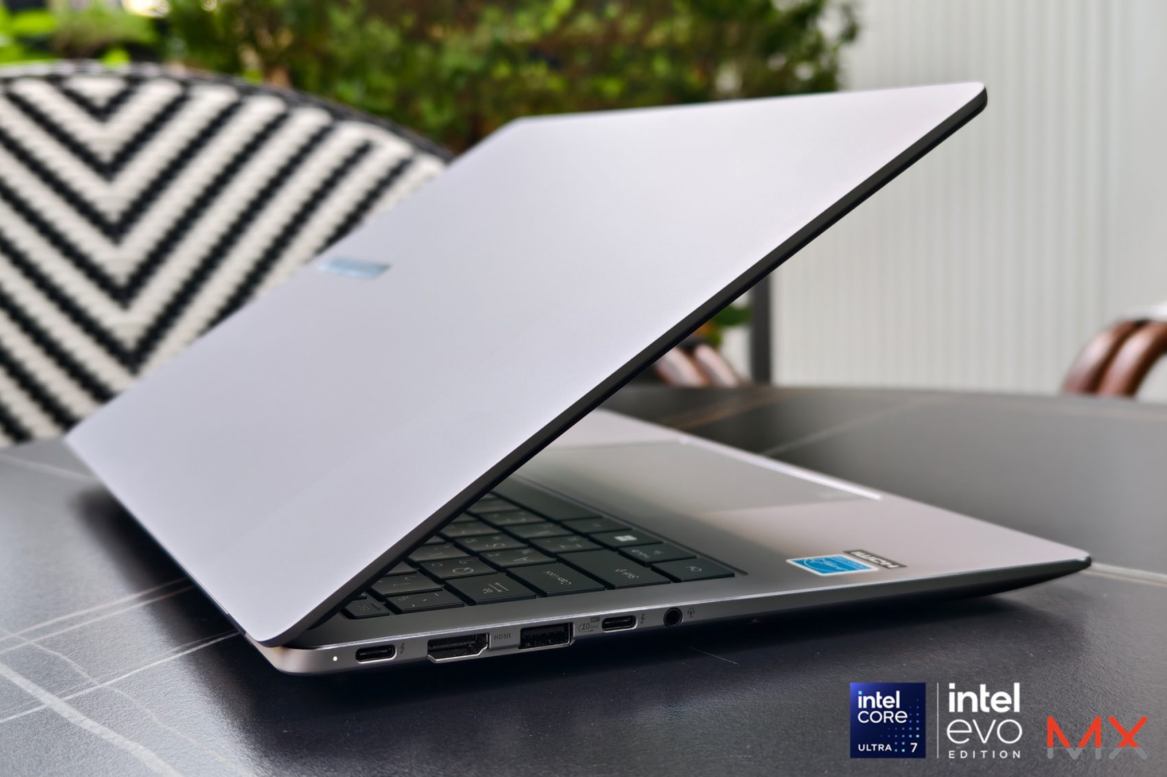 ASUS ExpertBook P5 รีวิว