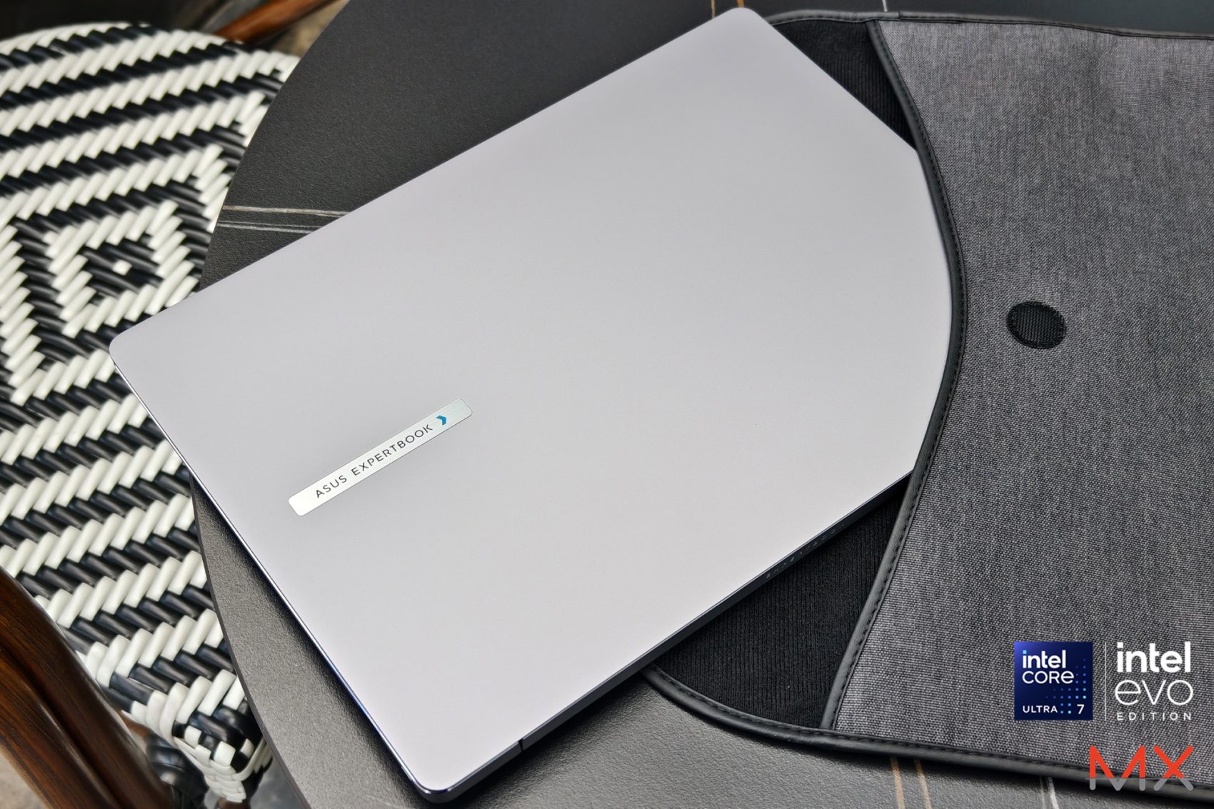 ASUS ExpertBook P5 รีวิว
