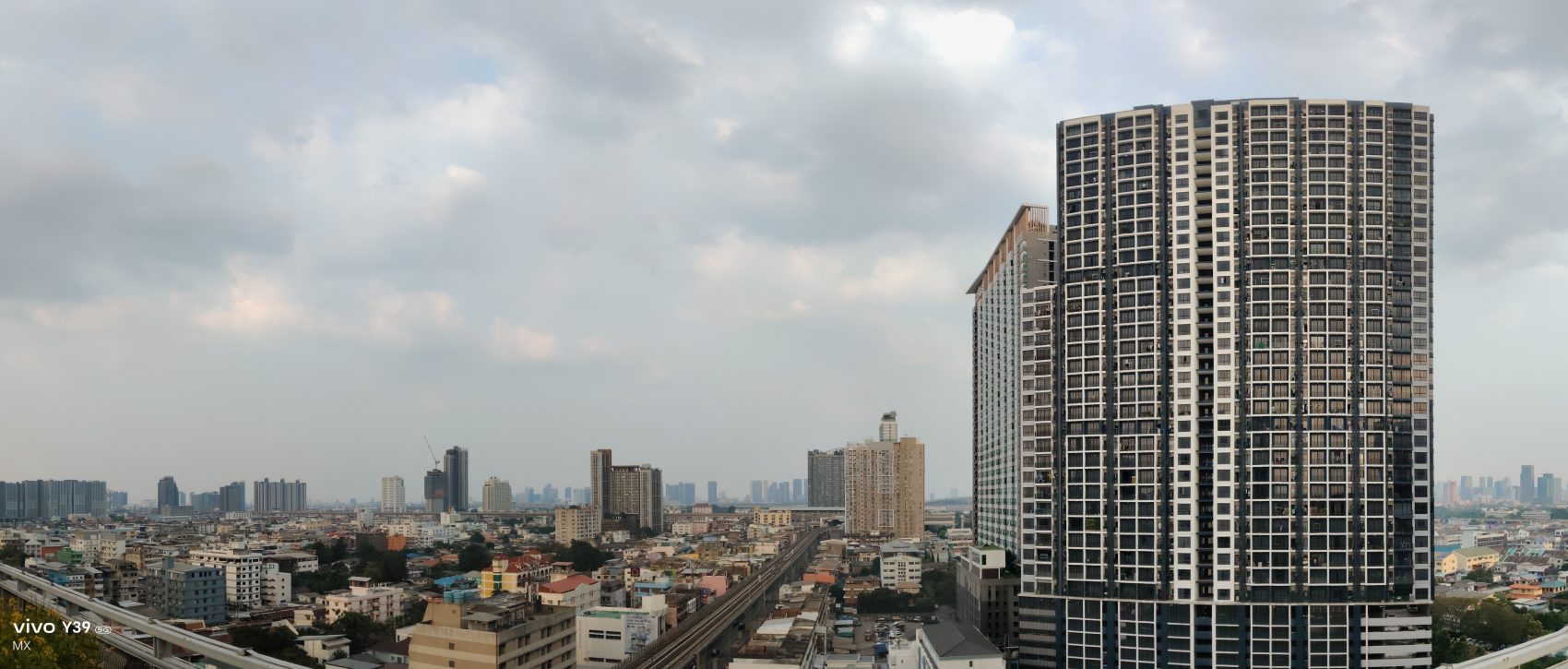 vivo Y39 5G รีวิว
