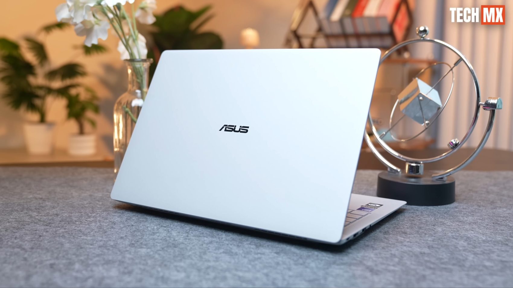 ASUS ExpertBook Ultra รีวิว