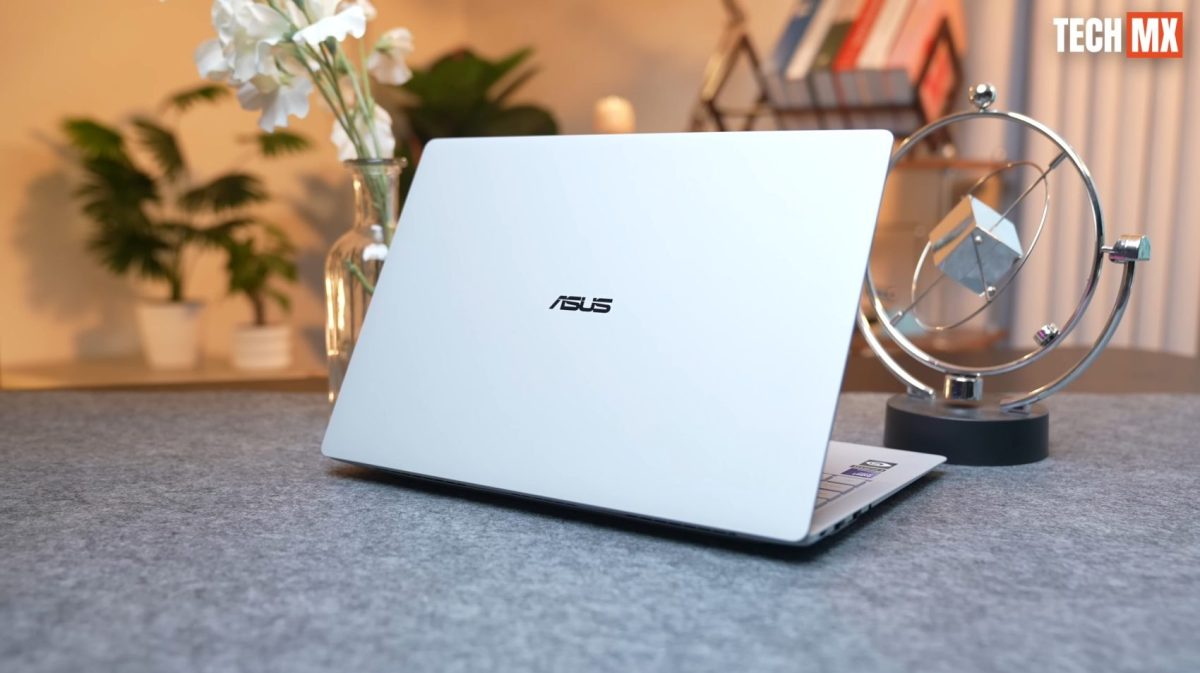 ASUS ExpertBook Ultra รีวิว